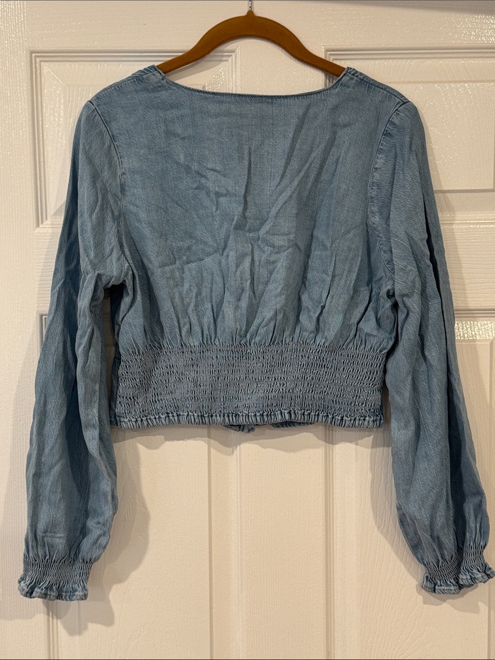 Levi's Light Blue Denim Button-Down Blouse - Picture 2 of 4